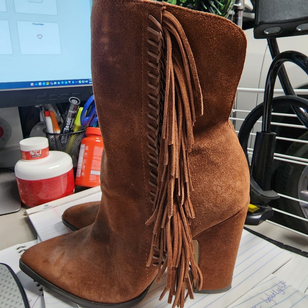 Dolce vita fringe heel boots aize 6.5